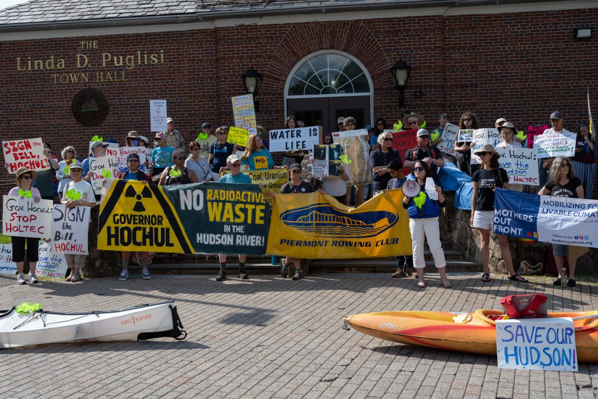 Crowd to Hochul: Sign bill banning radioactive dump in Hudson 
