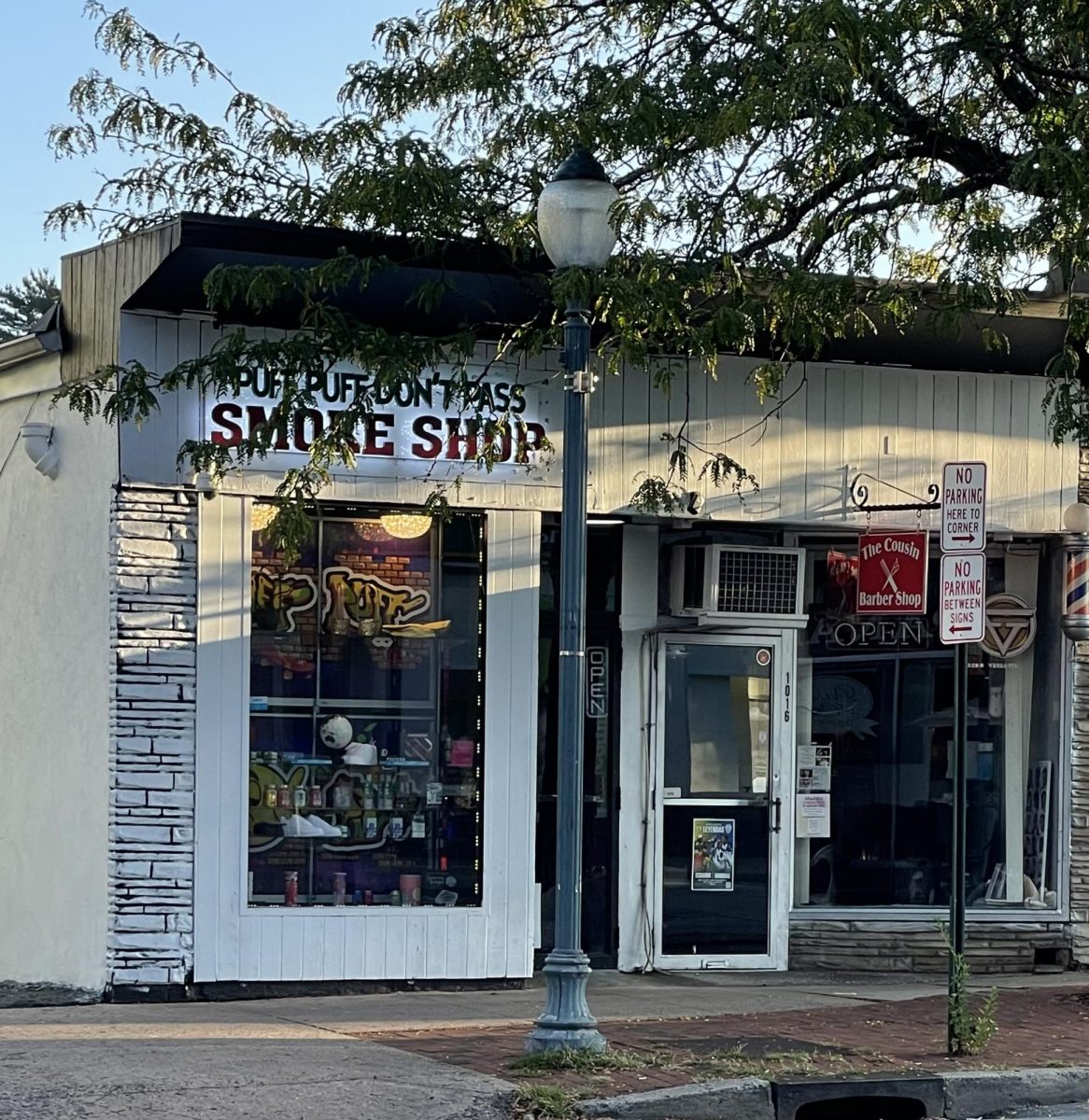 City explores ways to blunt smoke shops selling weed