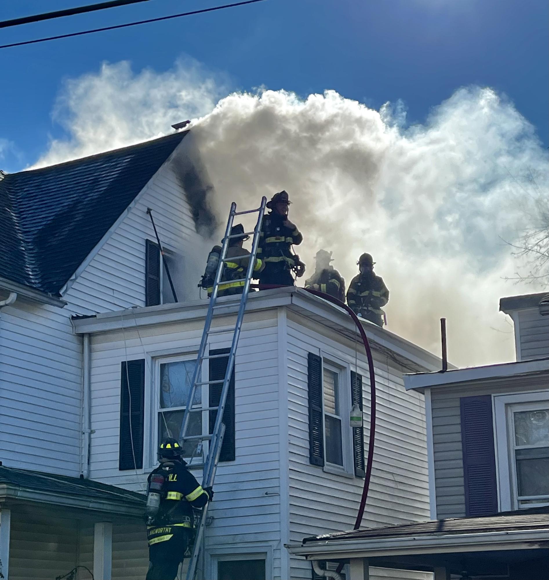 A dozen Peekskill residents homeless after Sunday morning blaze ...