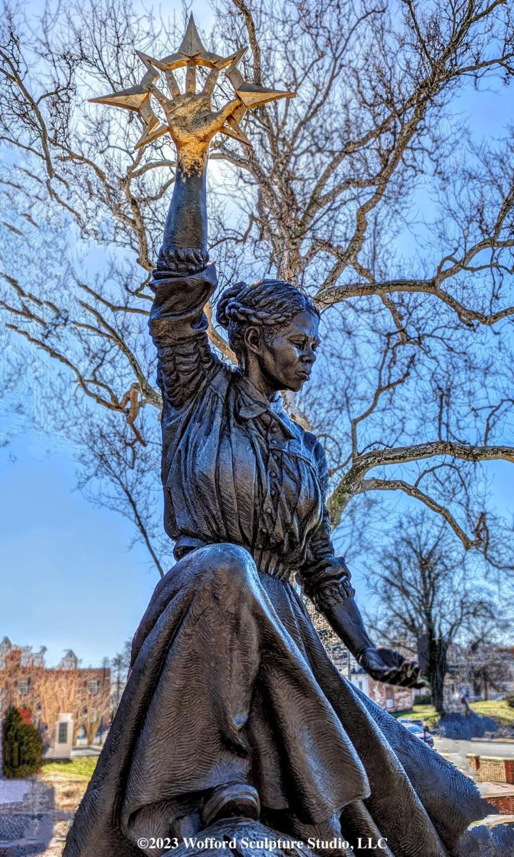 Harriet+Tubman+-+The+Beacon+of+Hope%0AThe+Beacon+of+Hope+is+a+monument+that+tells+Harriet+Tubmans+continuing+story%3B+that+amplifies+her+message+of+equality%2C+so+that+all+may+hear+it%3B+and+that+chronicles+her+journey.+It+is+our+hope+that+generations+of+children+and+adults+alike+will+find+the+inspiration+and+the+courage+to+walk+in+her+footsteps+and+draw+strength+from+the+powerful+story+of+one+of+our+great+American+heroes%2C+finding+it+within+themselves+to+become+The+Beacon+of+Hope+for+others.%0A-+Wofford+Sculpture+Studio