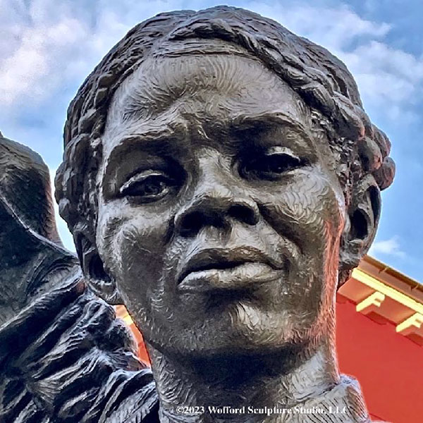 Harriet+Tubman+-+Beacon+of+Hope+Monument+arrives+in+Peekskill+on+May+1