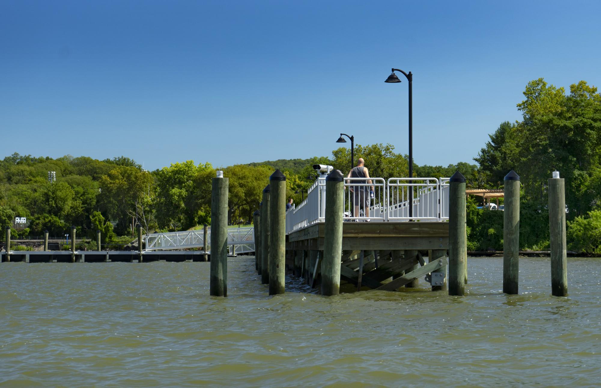 Young and old enjoying Fleischmann's Pier