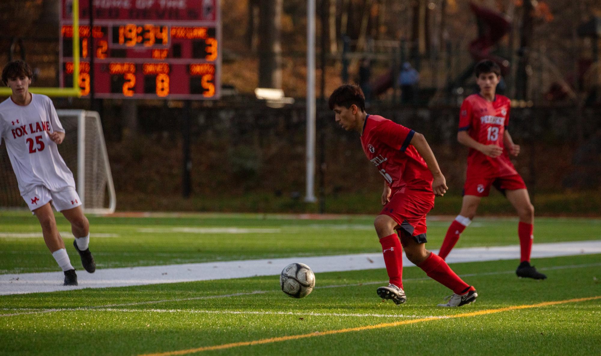 Captain Daniel Farez Sierra moving the ball forward.