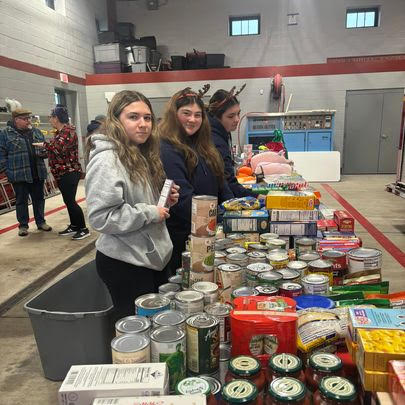 4th annual Reindeer Run shines bright light for those in need