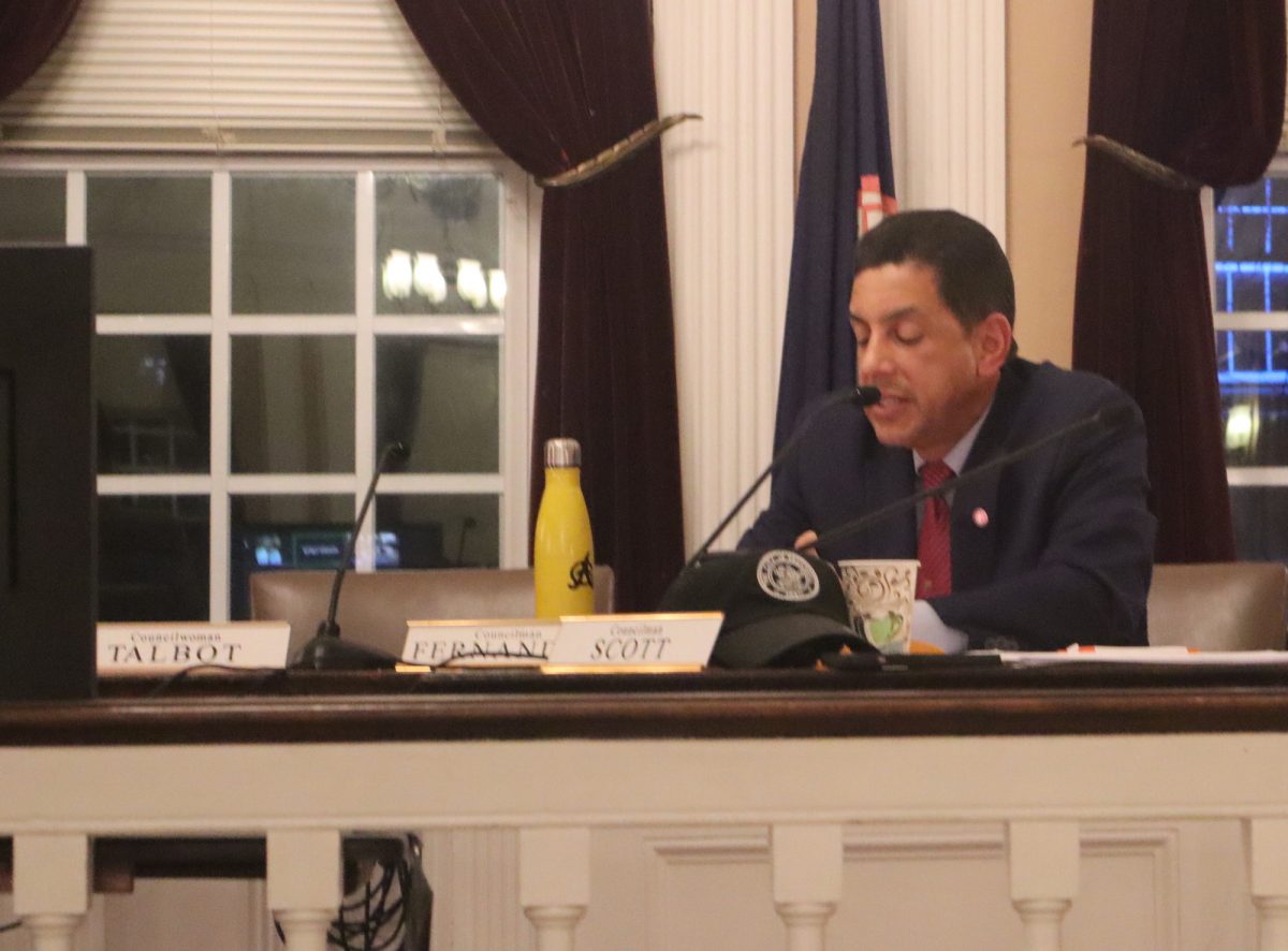 Common Council censures Councilman Ramon Fernandez