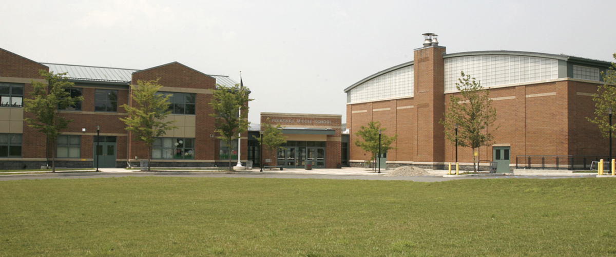 False lockdown alert at middle school causes alarm in some parents