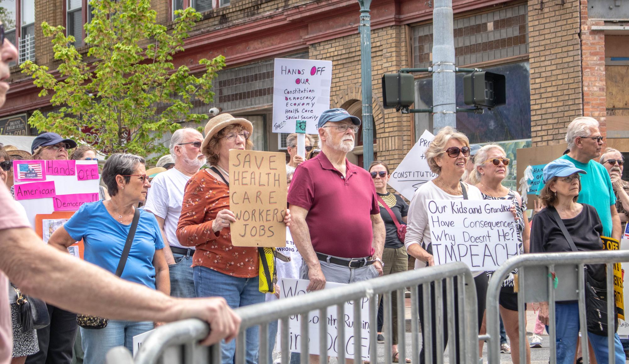 Picture This on a Single Saturday: Cinco de Mayo, Cherry Blossoms, May Day Rally
