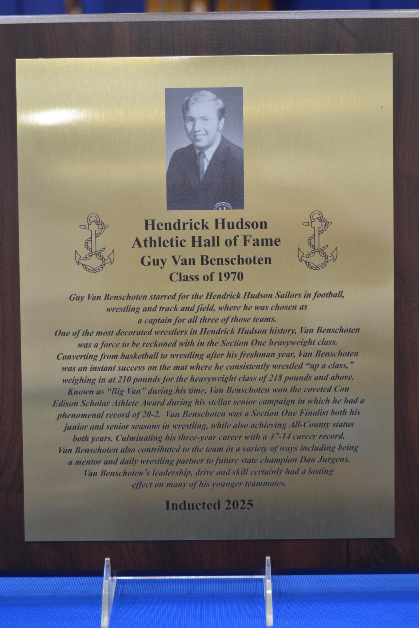 Seven athletes and teams spanning five decades inducted during homecoming weekend ceremony