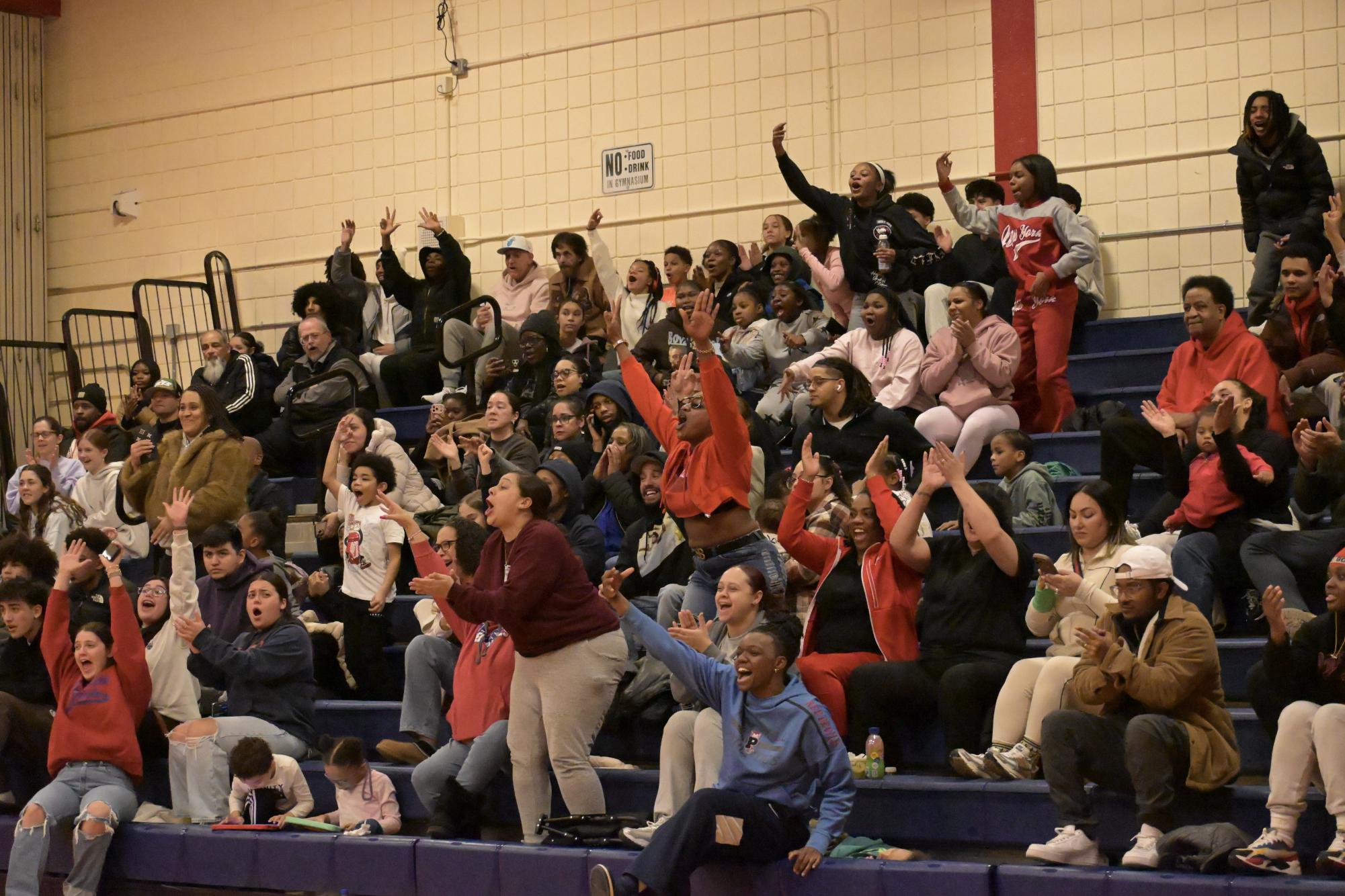 Smythe leads Peekskill with 27 points as team advances to face No. 3 Clarkstown North on Saturday
