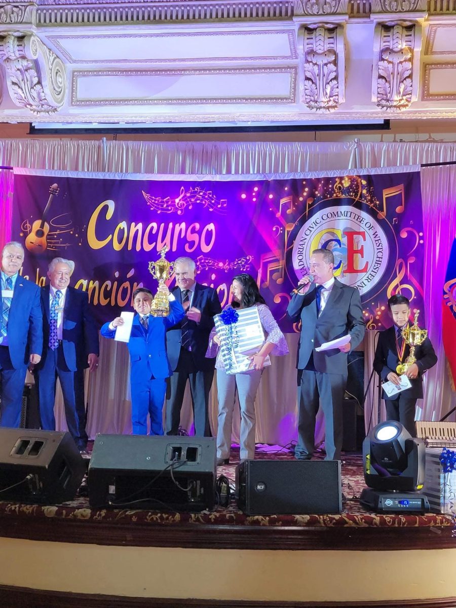 Performers will interpret pasillos, albazos and sanjuanitos during El Concurso de la Canción Nacional Ecuatoriana (The Ecuadorian National Song Contest) at the Paramount Hudson Valley Theater. (Ecuadorian Civic Committee in Westchester)